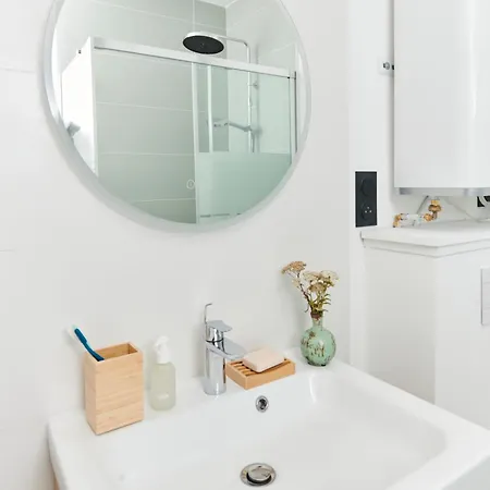 Lumineux - 2 Min De Lille Appartement